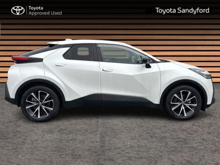 2025 Toyota C-HR - photo 3