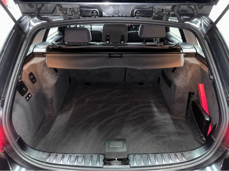 2011 BMW 3 Series - thumbnail 15