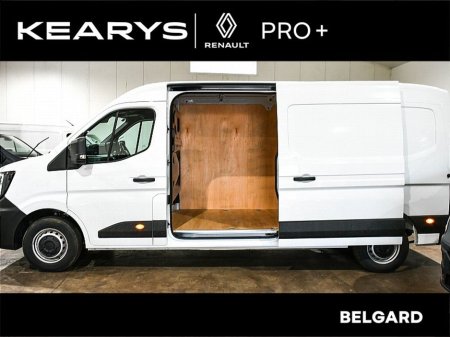 2025 Renault Master ADVANCE 130BHP LWB @ KEARYS BELGARD €30,995