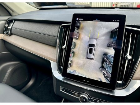 2025 Volvo XC90 - thumbnail 5