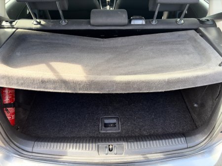 2010 Volkswagen Polo - thumbnail 5