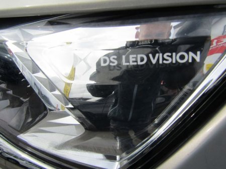 2021 DS Automobiles DS 7 Crossback E-TENSE PRESTIGE €28,950 thumbnail