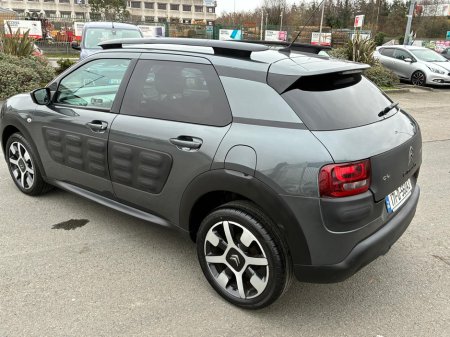 2017 Citroen C4 Cactus 1.2 PURETECH 820 FL FLAIR ETG S/ €10,950 thumbnail