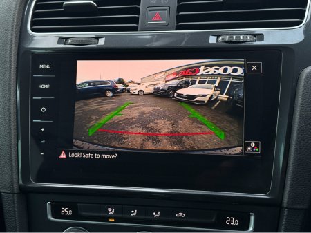 2017 Volkswagen Golf 172 REG NEW MODEL MK7.5 SAT NAV PACK PRIVACY GLASS-REVERSE CAMERA - NAVIGATION - CARPLAY - ANDROID AUTO - DISCOVER PRO €16,450 thumbnail