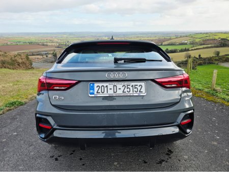 2020 Audi Q3 - thumbnail 3