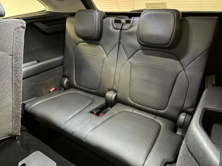 2025 Skoda Kodiaq Selection+ 2.0TDI 150BHP DSG - Reversing Camera - Climate Control - Heated Seats - Cruise Control - Keyless Start - Apple CarPlay/Android Auto €57,950 thumbnail