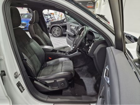 2021 Volvo XC40 - thumbnail 9