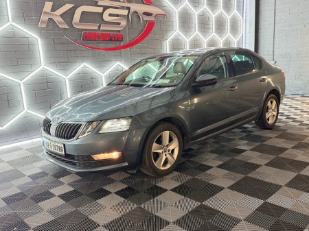 2019 Skoda Octavia - view 4