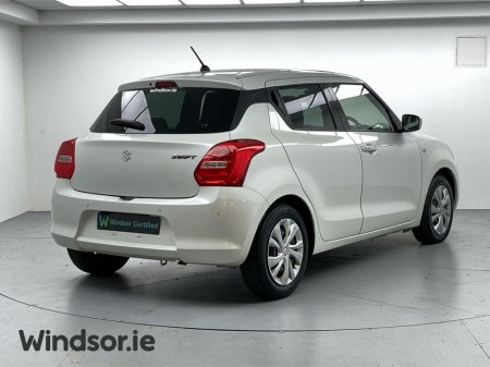 2022 Suzuki Swift - thumbnail 2