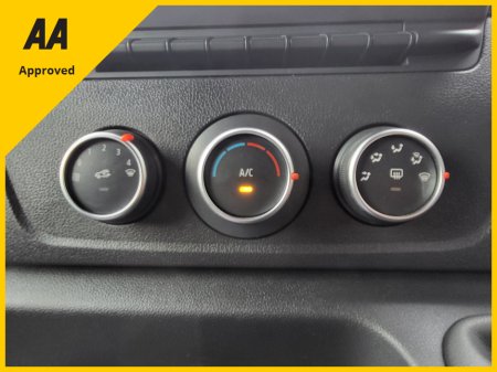 2021 Nissan NV400 - thumbnail 2