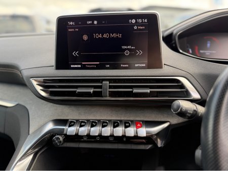 2020 Peugeot 3008 - thumbnail 22