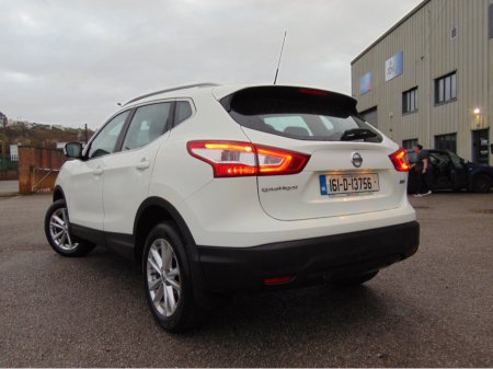 2016 Nissan Qashqai - thumbnail 5