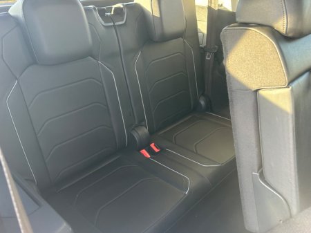 2021 Volkswagen Tiguan - thumbnail 10