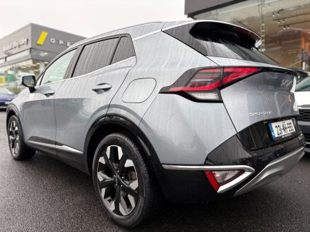 2023 Kia Sportage 1.6 Plug In Hybrid K4 €36,995 thumbnail