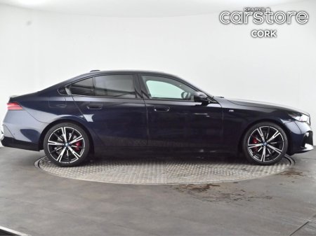 2024 BMW 5 Series - view 2