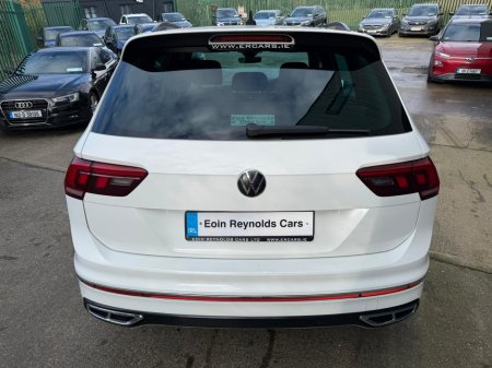 2023 Volkswagen Tiguan 231 D R-LINE 2.0 TDI 6SP FWD 150HP LOW KMS! €41,995 thumbnail