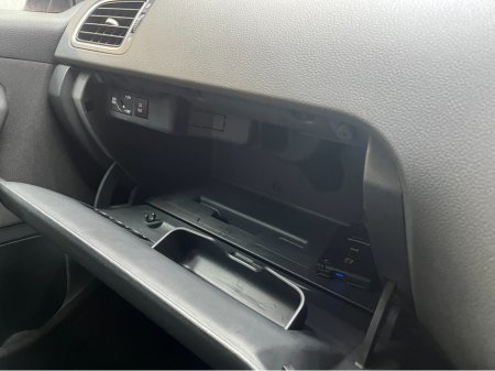 2014 Volkswagen Polo - thumbnail 15