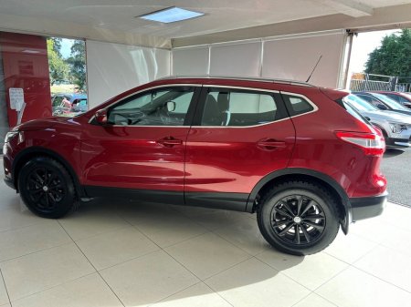 2017 Nissan Qashqai SV 1.2 CVT Auto €16,995