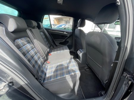 2015 Volkswagen Golf - thumbnail 15