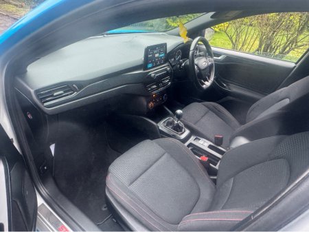 2019 Ford Focus ST-LINE 1.0  125PS 4DR €13,899 thumbnail