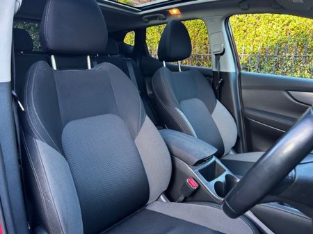 2018 Nissan Qashqai 1.5 DCI - PAN ROOF - 360 CAMERA €14,950 thumbnail