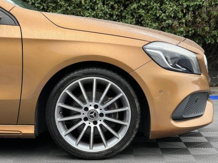 2018 Mercedes-Benz A Class A180 AMG-LINE 1.6 AUTO // OPENING PAN ROOF // BLUETOOTH MUSIC // 18" DIAMOND CUT ALLOYS €21,900 thumbnail