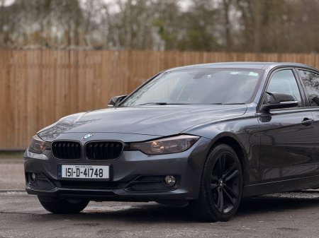 2015 BMW 3 Series - thumbnail 4