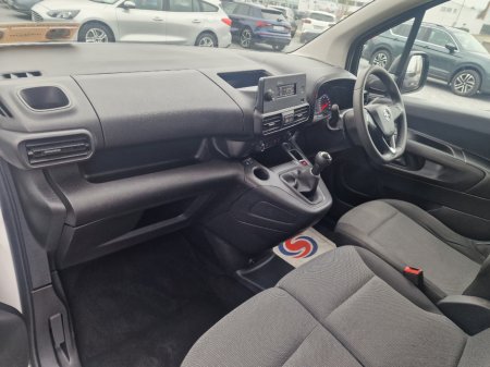 2021 Opel Combo - thumbnail 7