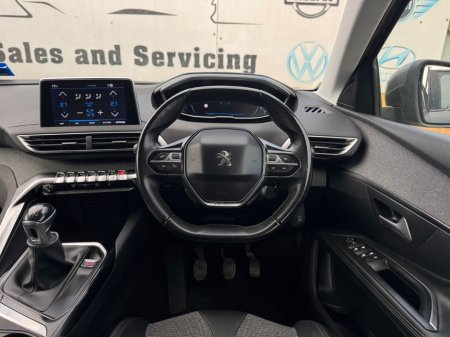 2019 Peugeot 5008 - thumbnail 25