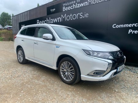 2020 Mitsubishi Outlander 2.4 PHEV 4WD AUTO // 2 YEARS NCT // LOW MILEAGE // STUNNING EXAMPLE // HALF LEATHER / ALCANTARA SEATS, REVERSE CAMERA AND ELECTRIC TAILGATE // €24,940