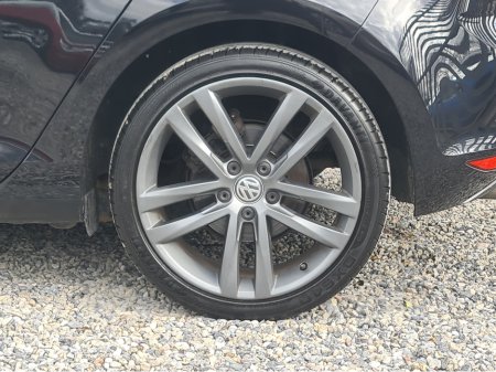 2017 Volkswagen Golf - thumbnail 14