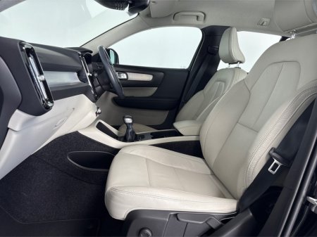 2020 Volvo XC40 - thumbnail 28