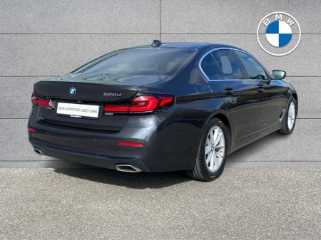 2022 BMW 5 Series - thumbnail 2