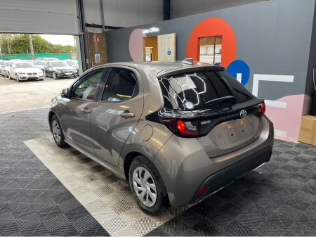 2021 Toyota Yaris - photo 4