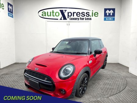 2020 MINI Cooper S D 2.0 Automatic, Reversing camera