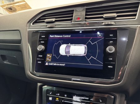 2023 Volkswagen Tiguan - thumbnail 21