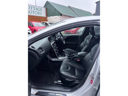 2015 Volvo V40 1.6 D2 (115hp) SE Leather €8,950 thumbnail