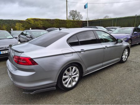 2018 Volkswagen Passat Highline DSG Carbon edition €17,995 thumbnail