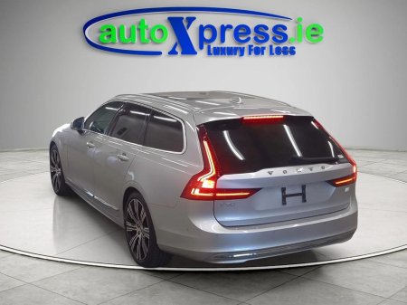 2022 Volvo V90 4WD RECHARGE PLUG-IN HYBRID T8 AWD thumbnail