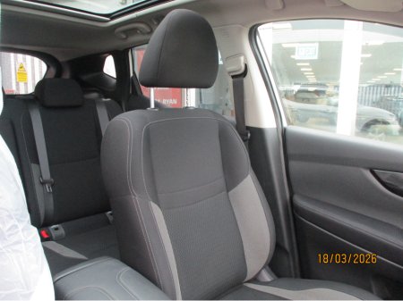 2020 Nissan Qashqai - thumbnail 19