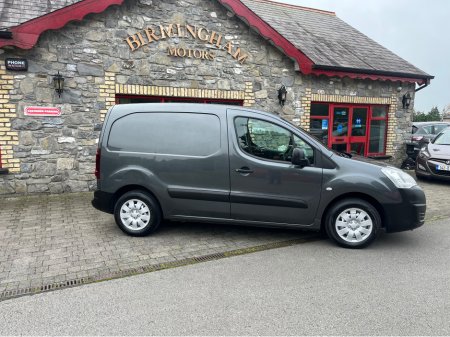 2017 Peugeot Partner ACTIVE 1.6 BLUE HDI 75 PANELLE €8,999