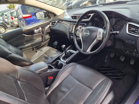 2015 Nissan Qashqai - thumbnail 14