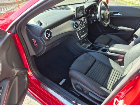 2017 Mercedes-Benz CLA Class AMG SPORT LINE,HALF LEATHER,LOW KM, AUTOMATIC €19,500 thumbnail