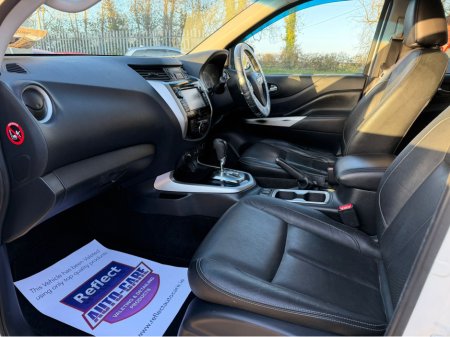 2016 Nissan Navara - thumbnail 9