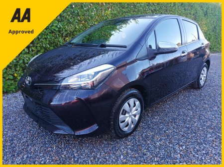 2015 Toyota Yaris 1.3 AUTOMATIC HIGH SPEC CAR CLIMATE CONTROL AIR CON LARGE TOUCH SCREEN MULTIMEDIA RADIO HD REVERSE CAMERA MULTI FUNCTION STEERING WHEEL PROXIMITY KEY SERVICE HISTORY (6 STAMPS) 4 NEW TYRES 2 YEARS NCT €12,995