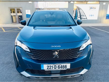 2022 Peugeot 3008 - view 2