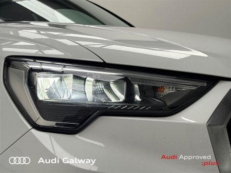 2021 Audi Q3 €449 P/M - 35 TDI 150HP SE A/T €34,450 thumbnail