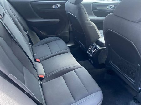 2023 Volvo XC40 Core Recharge Auto EV €31,900 thumbnail