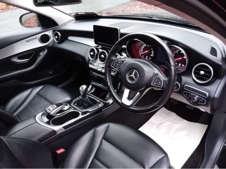 2015 Mercedes-Benz C Class C200D SERIES BLUETEC SPORT 4DR €13,500 thumbnail