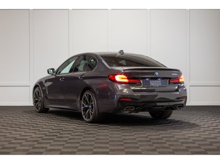 2023 BMW 5 Series - photo 4